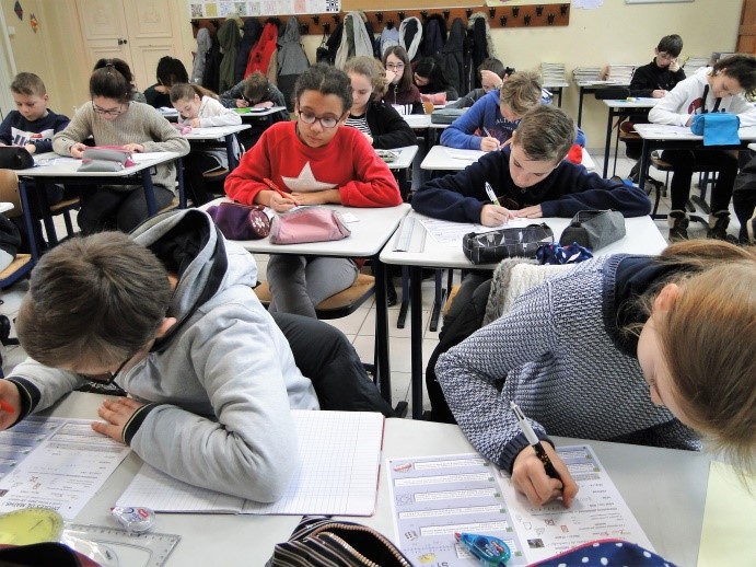 Visuel :  DROLES DE MATHS  - fvrier 2019